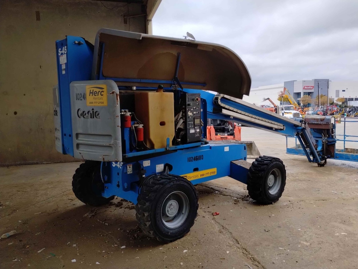 2018 Genie S-45-4