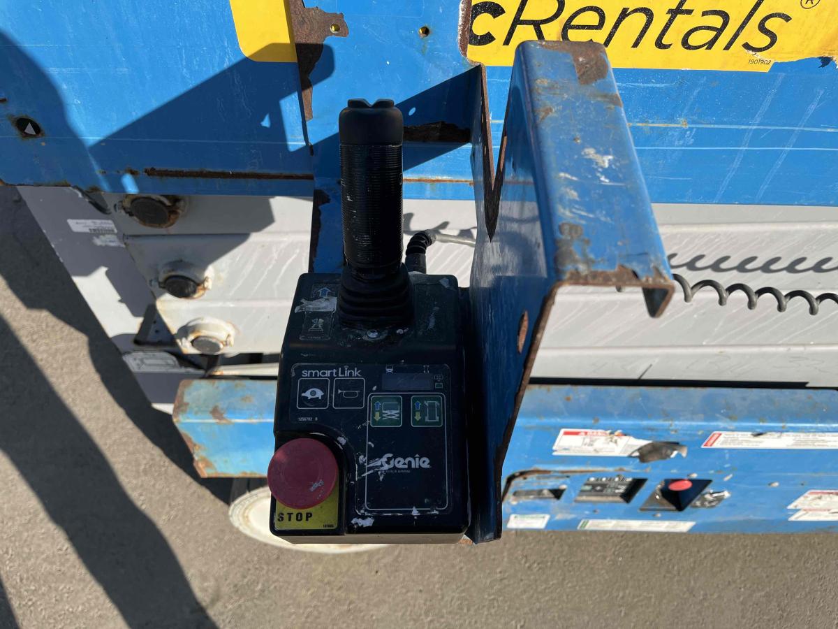 2017 Genie GS-2632