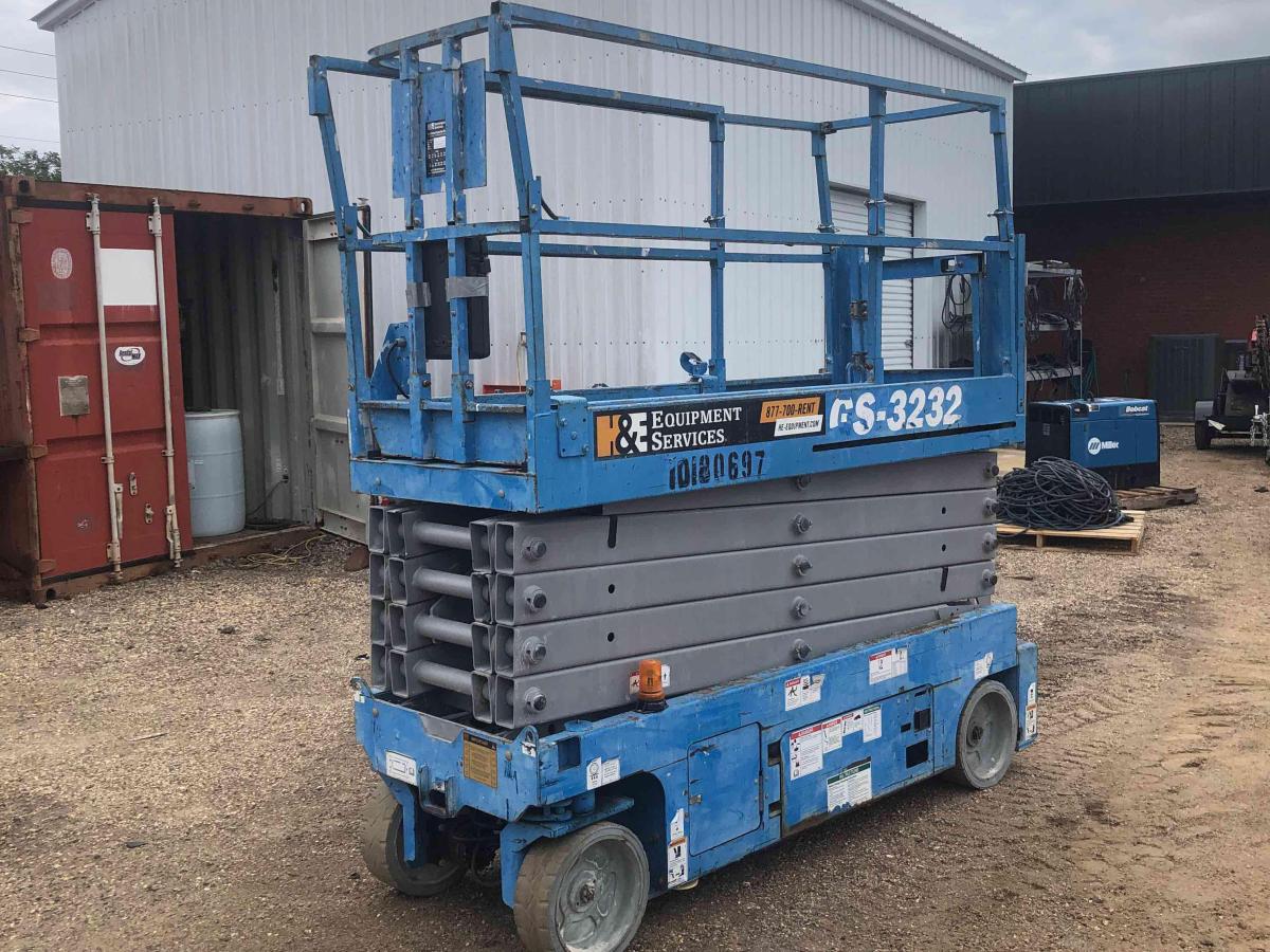 2016 Genie GS-3232