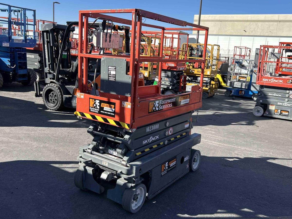 2017 Skyjack SJ3219