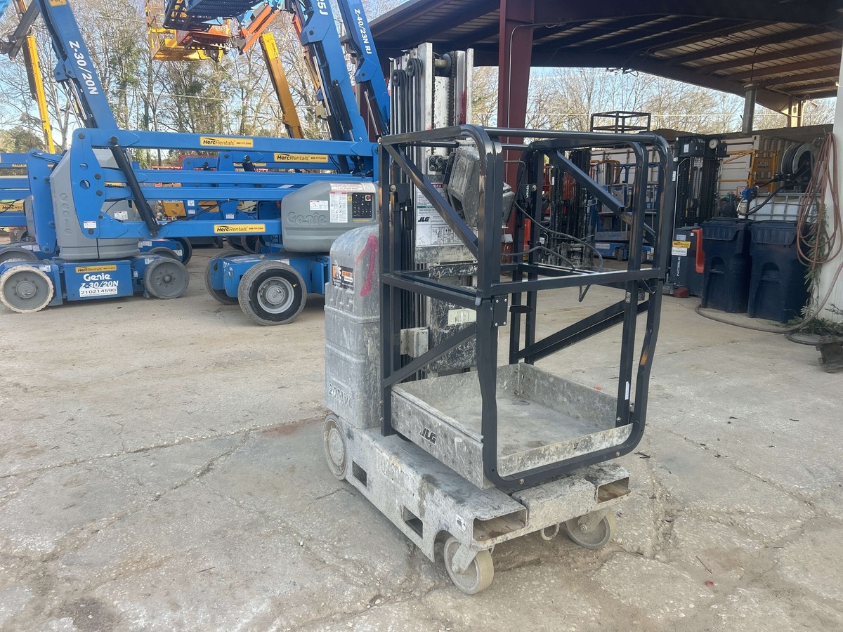 2018 JLG 20MVL-14