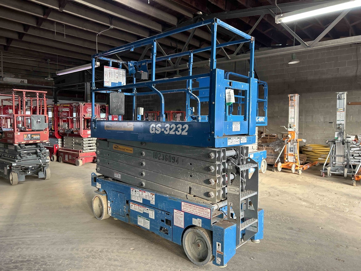 2018 Genie GS-3232-2