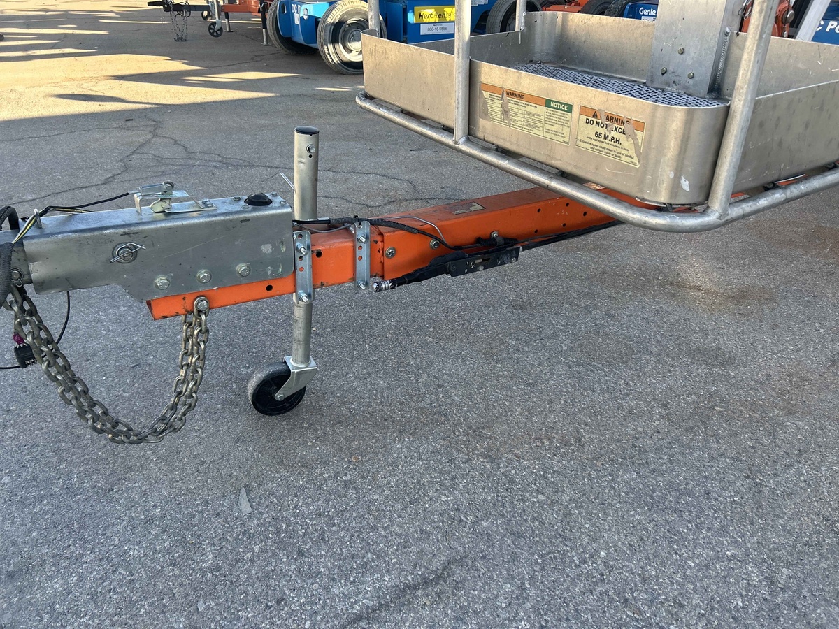 2018 JLG T500J-17
