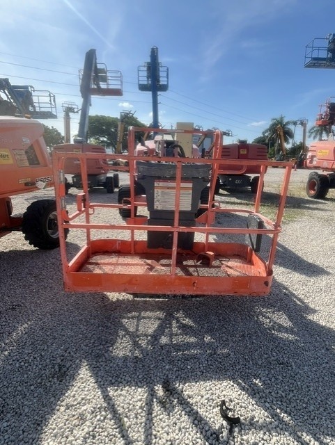 2017 JLG 450AJ-6