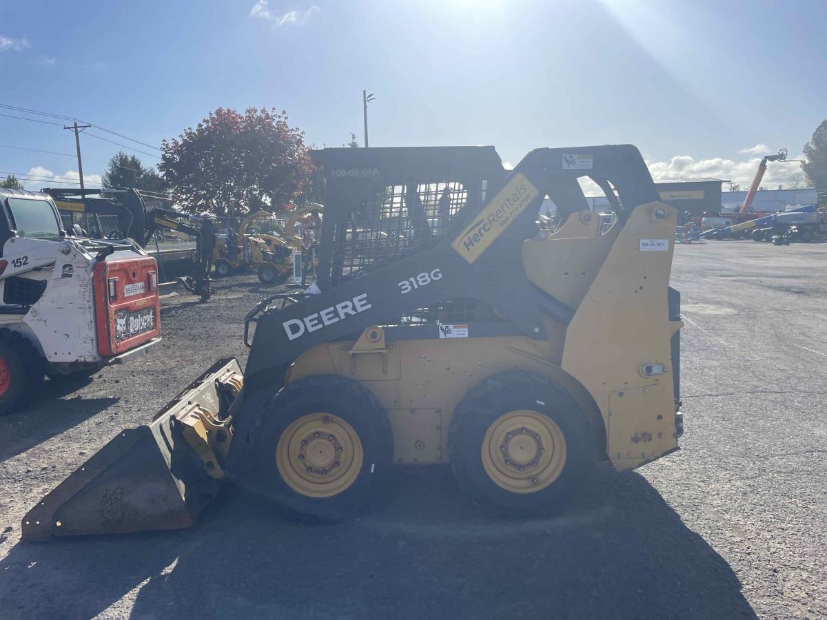 2022 John Deere 318G-3