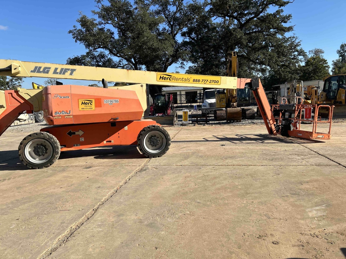 2016 JLG 800AJ-4