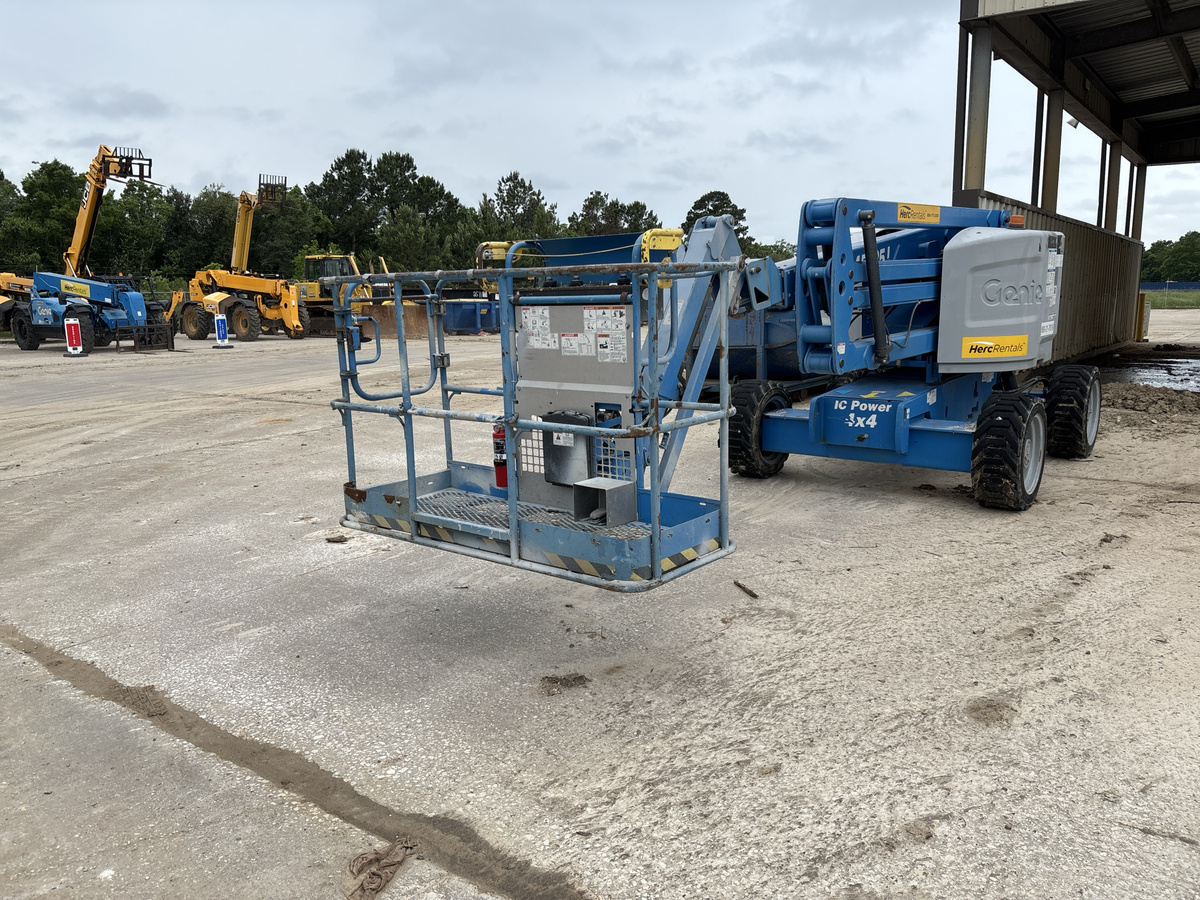 2018 Genie Z-45/25J RT