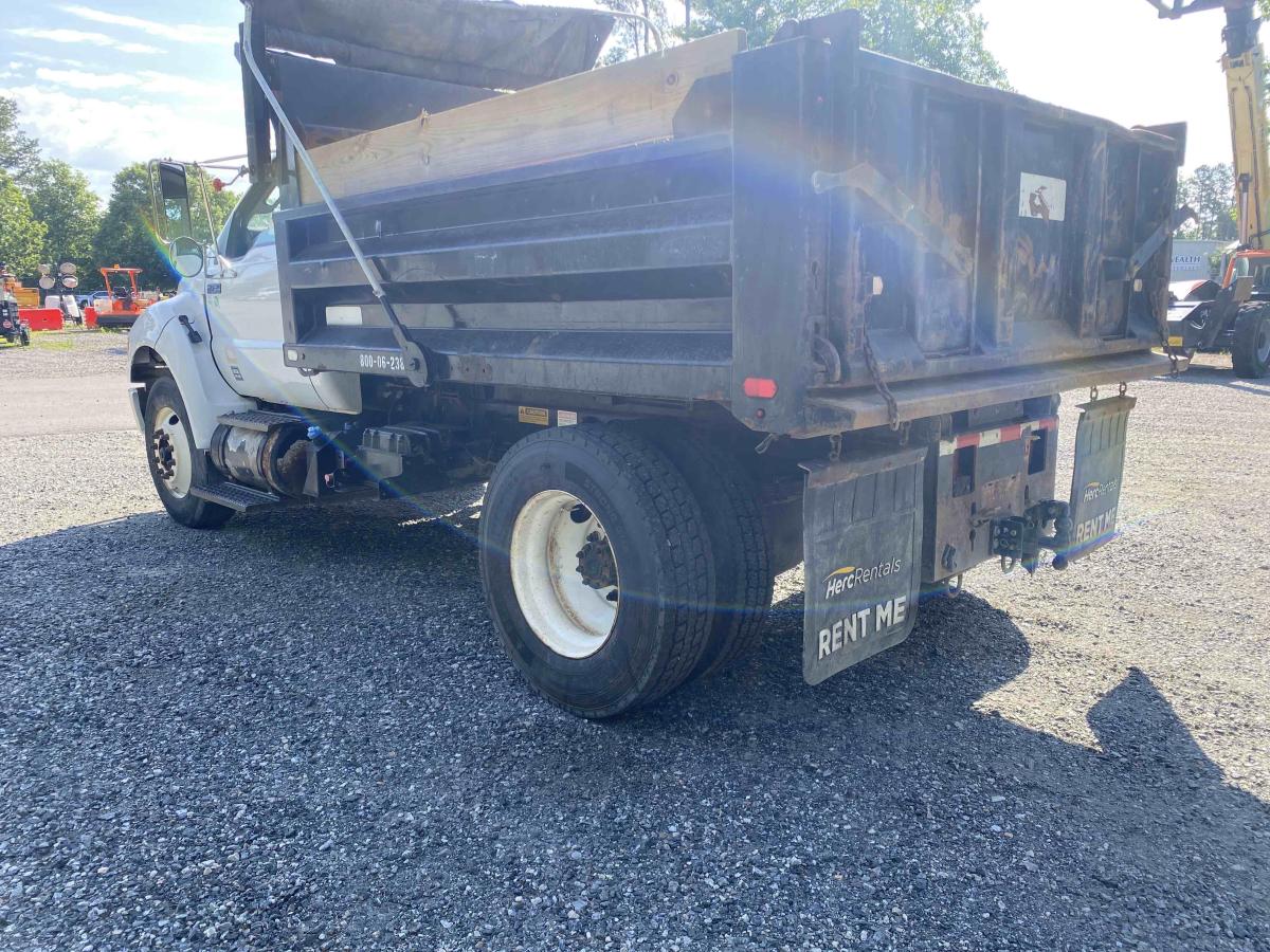 2015 Ford F750