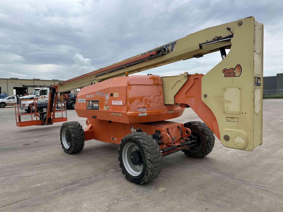 2016 JLG 800AJ-3