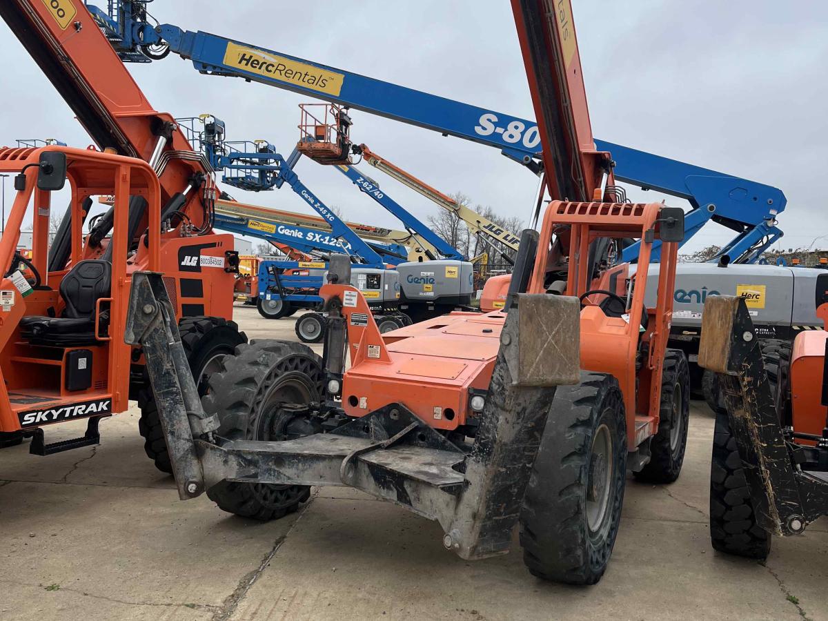 2019 SkyTrak 10042