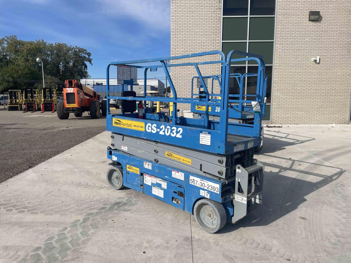 2019 Genie GS-2032