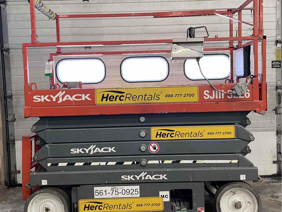 2017 Skyjack SJ3226
