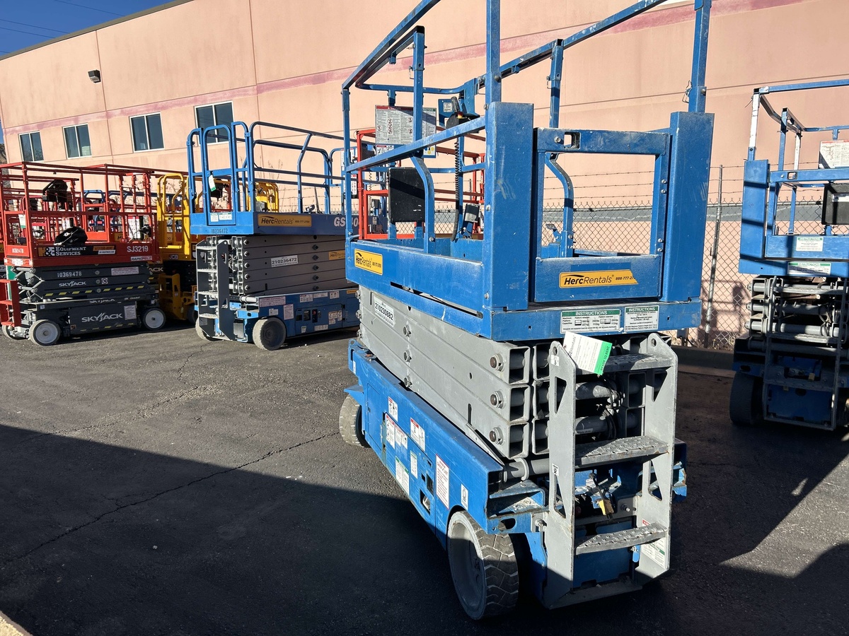 2017 Genie GS-2632-6