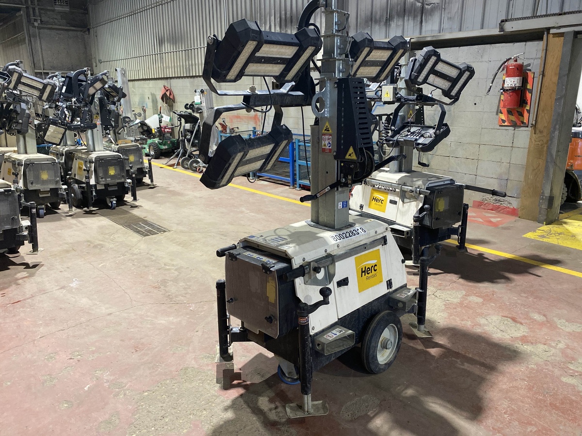 2018 Magnum PLT240-2