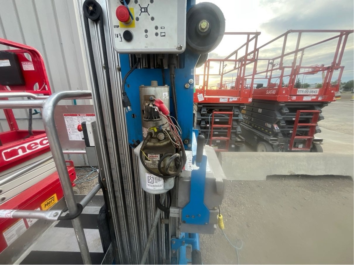 2018 Genie AWP-30S-9