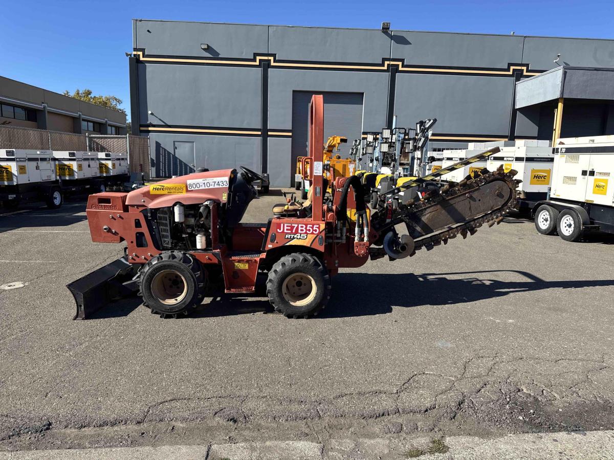 2016 Ditch Witch RT45