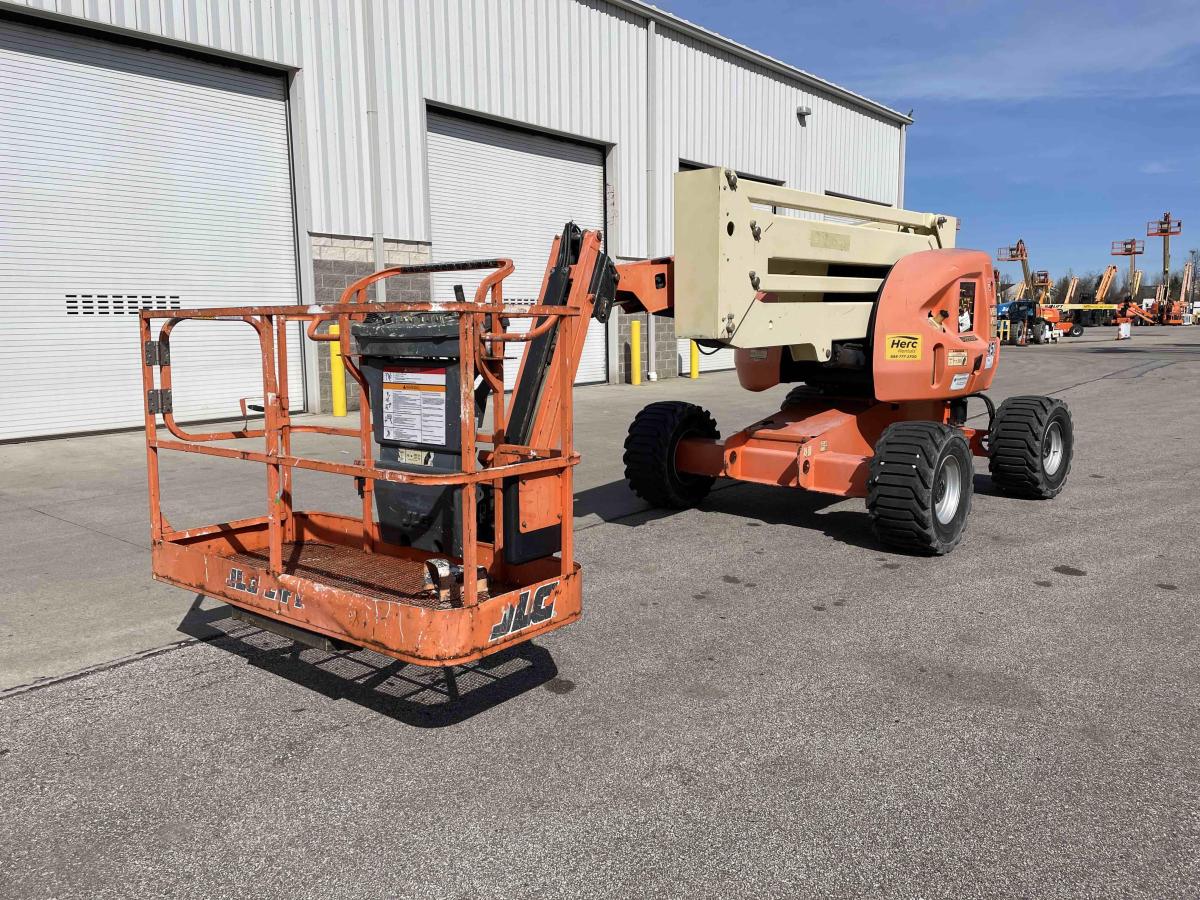 2015 JLG 450AJ