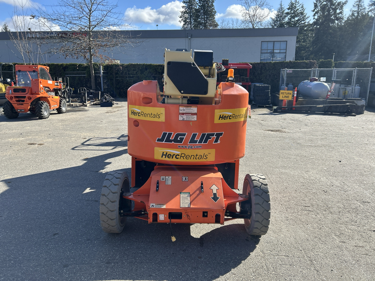 2018 JLG E450AJ-2
