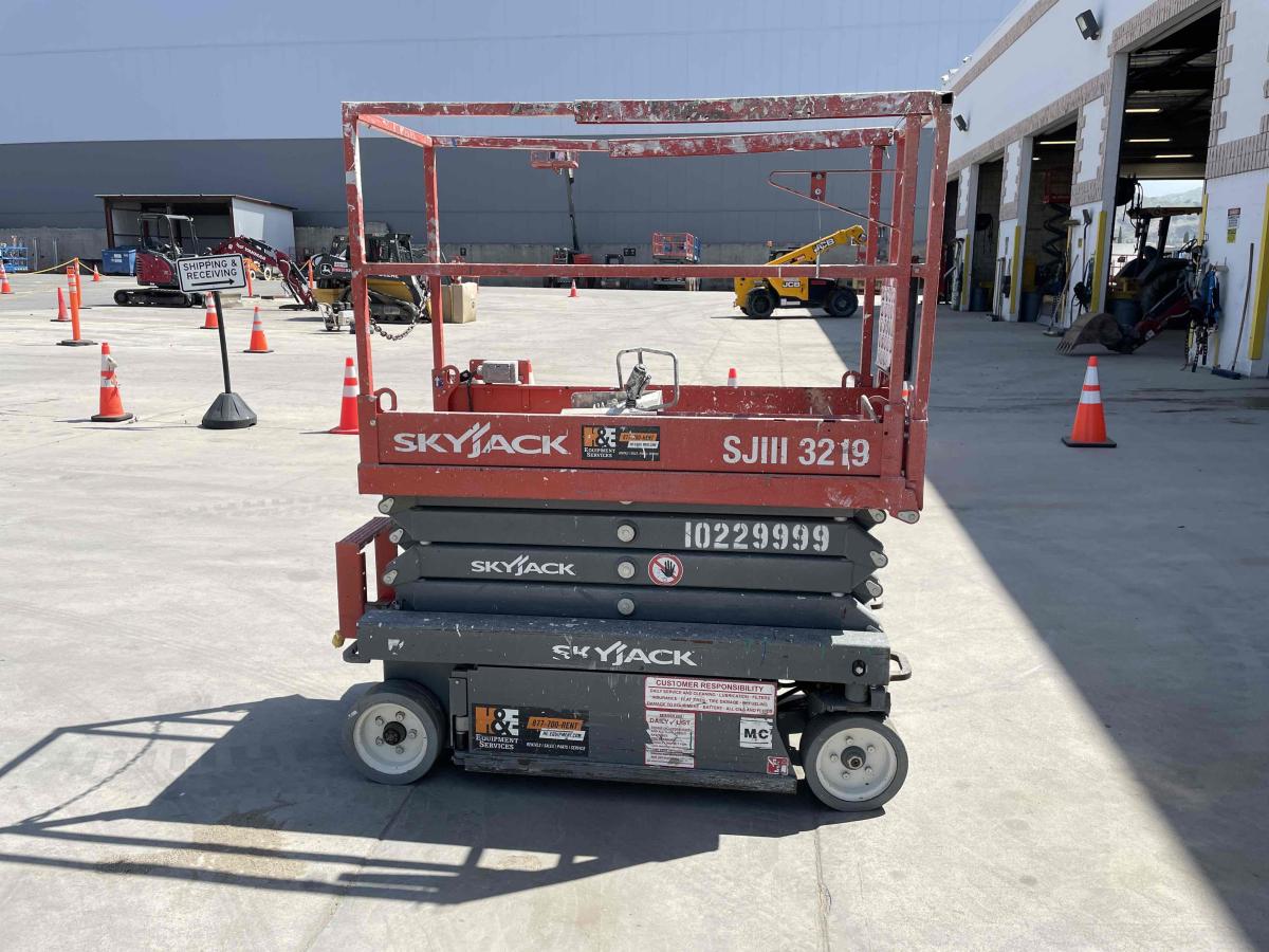 2017 Skyjack SJ3219