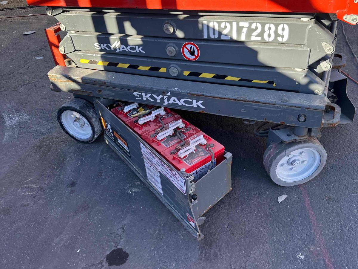 2017 Skyjack SJ3219