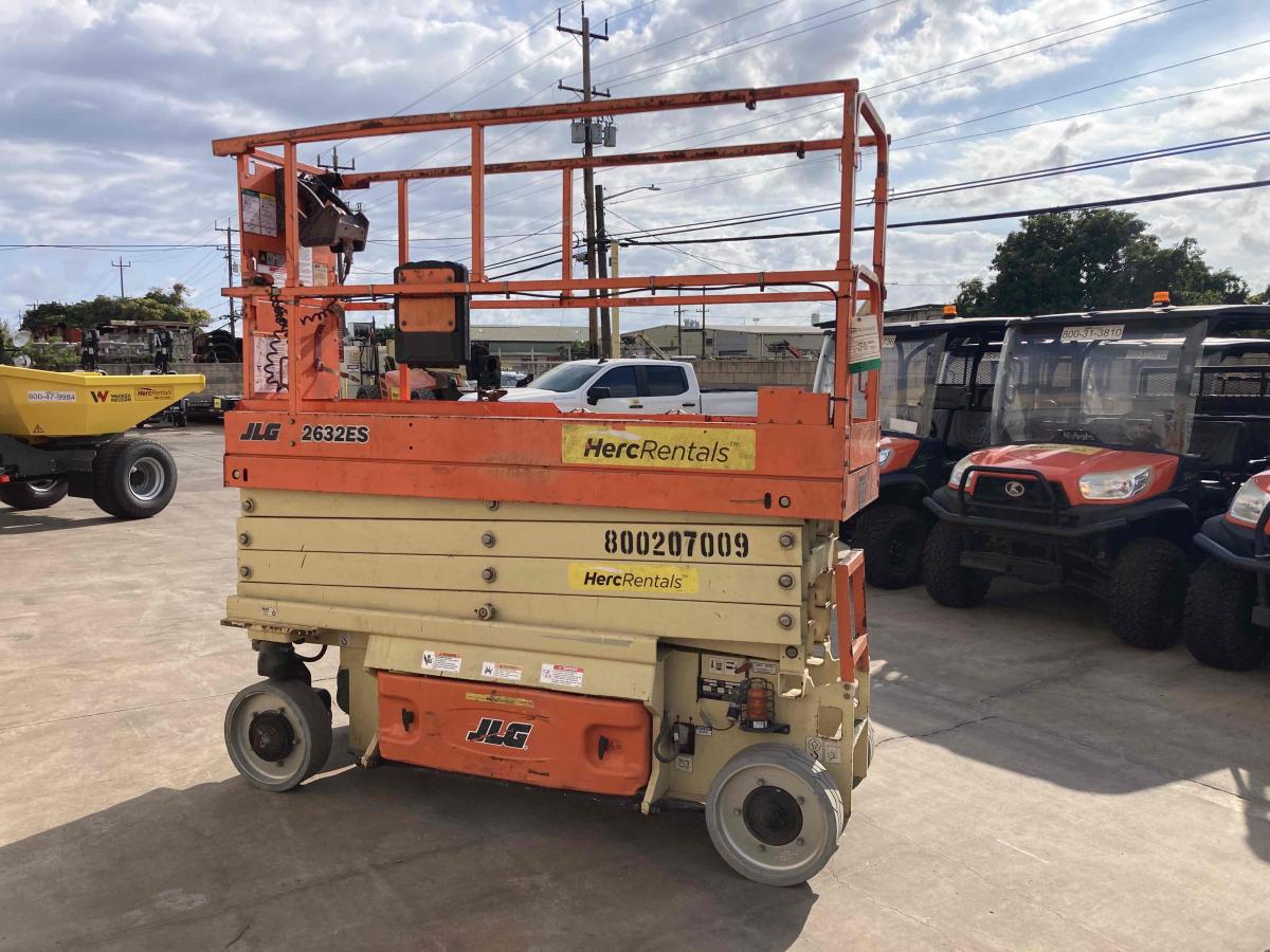 2018 JLG 2632ES