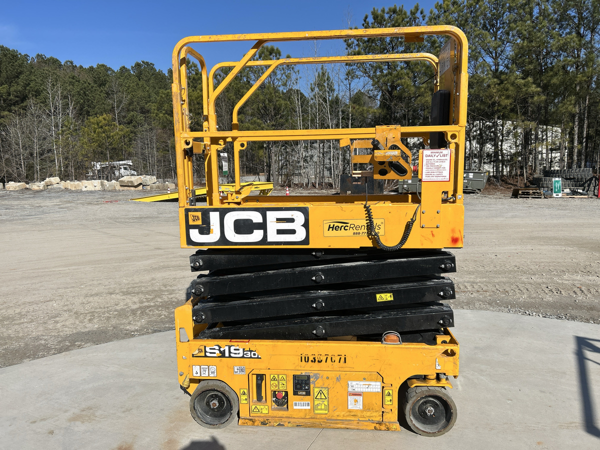 2022 JCB S1930E