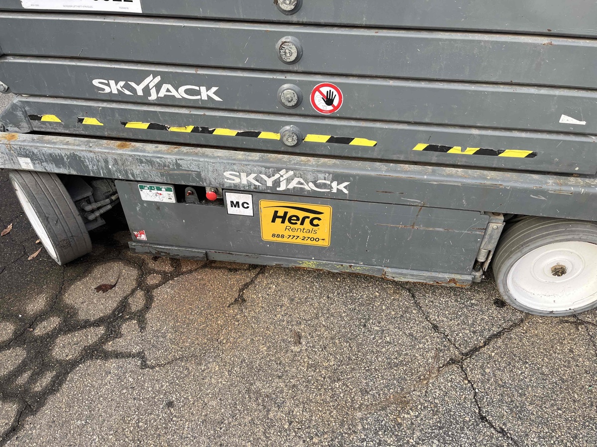 2019 Skyjack SJ4740-10