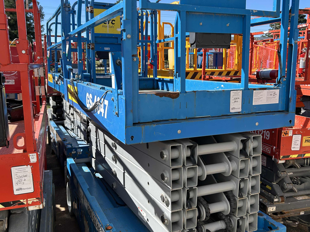 2019 Genie GS-4047