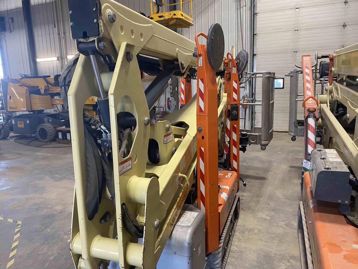 2018 JLG X430AJ-3
