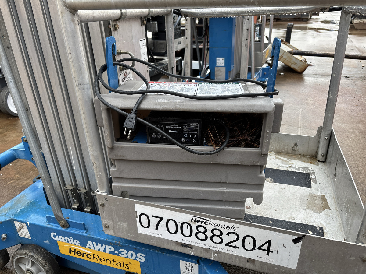 2019 Genie AWP-30S-5