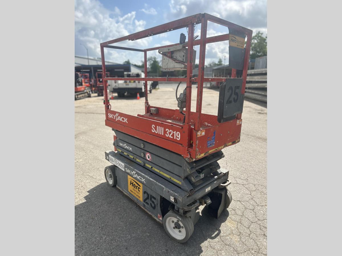 2014 Skyjack SJ3219