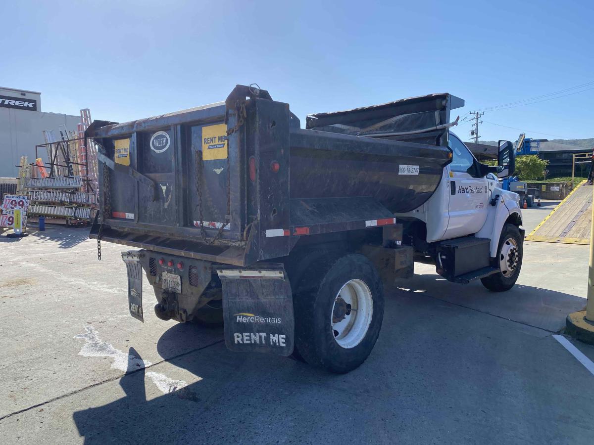 2017 Ford F750