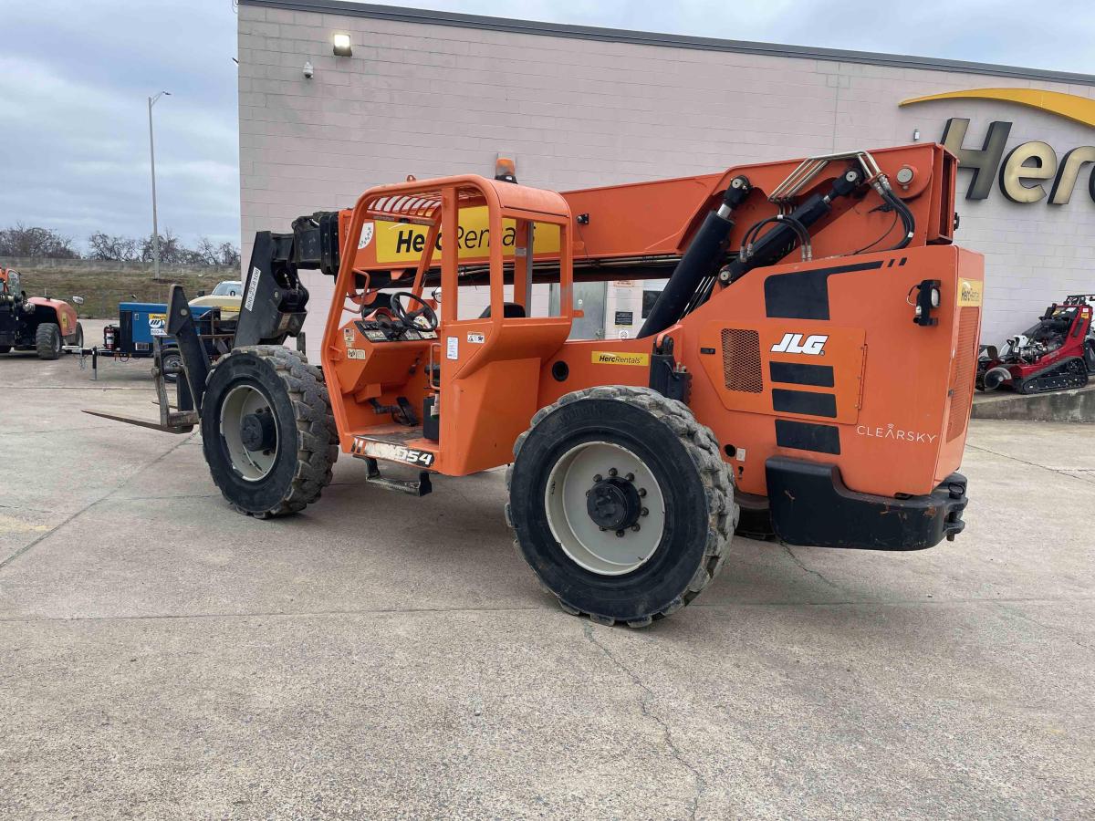 2018 SkyTrak 10054