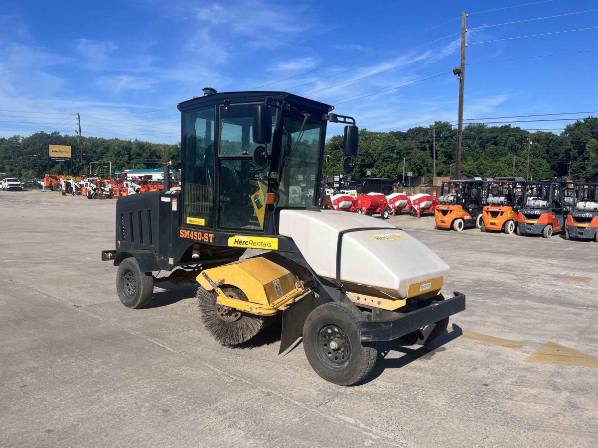 2018 LayMor SweepMaster 450-ST