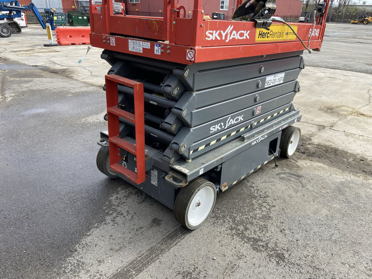 2020 Skyjack SJ4740-9