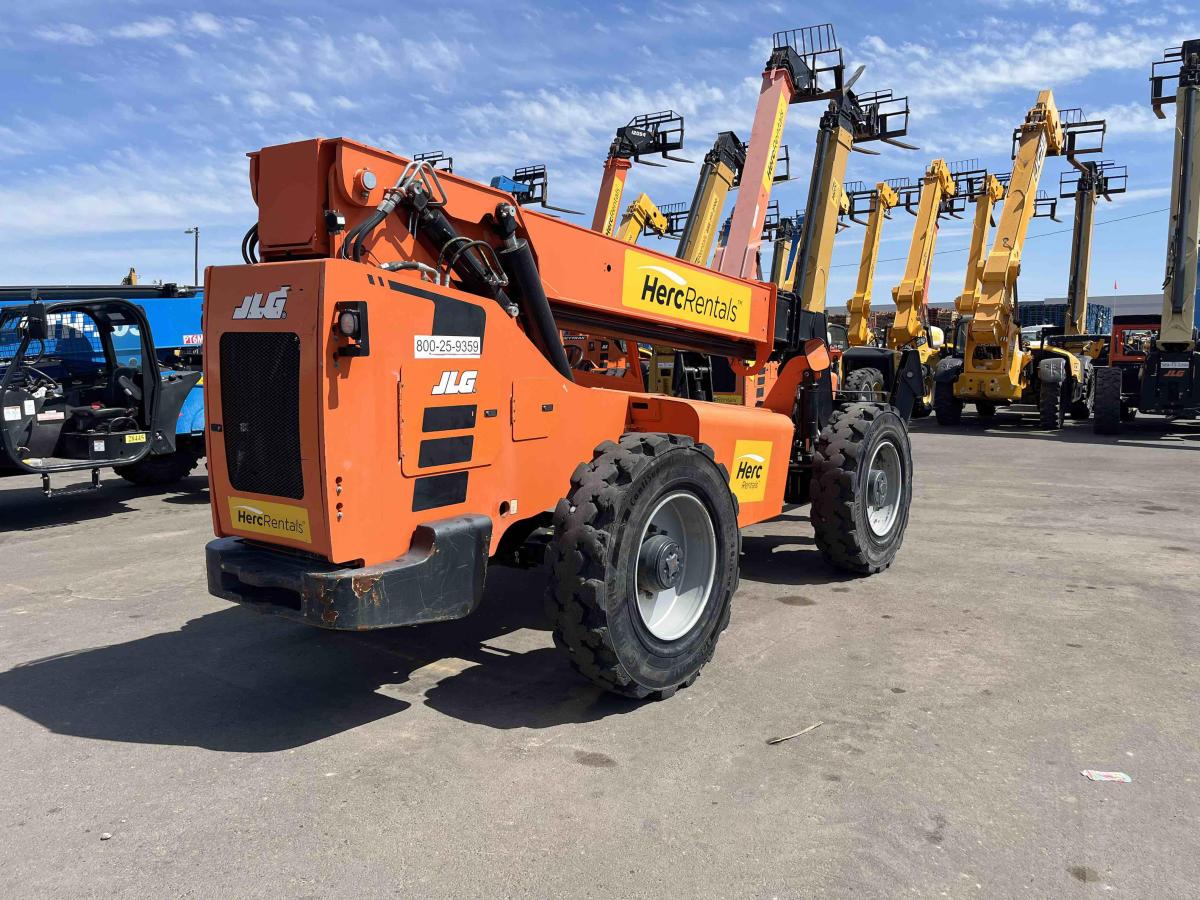 2019 SkyTrak 10042