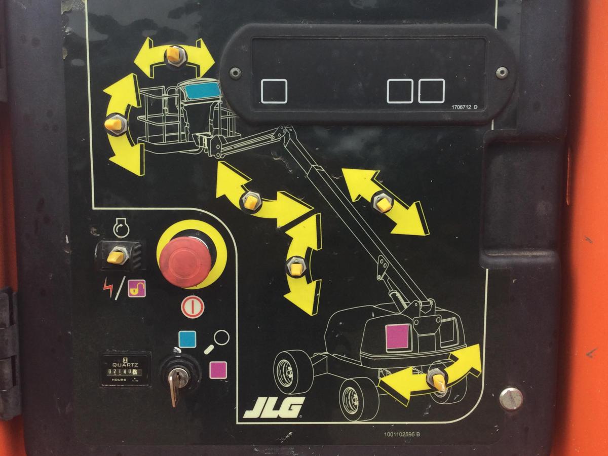 2013 JLG 460SJ-8