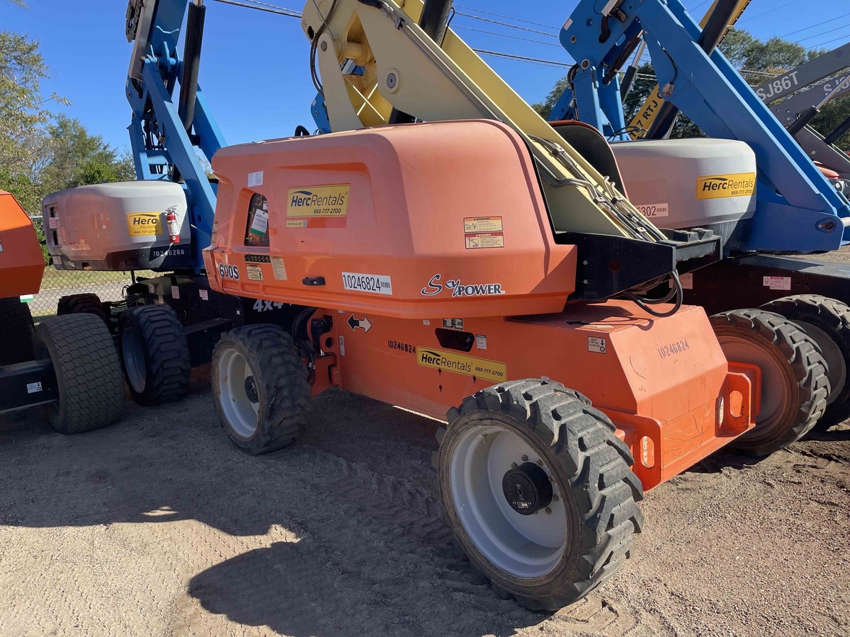 2018 JLG 600S-1