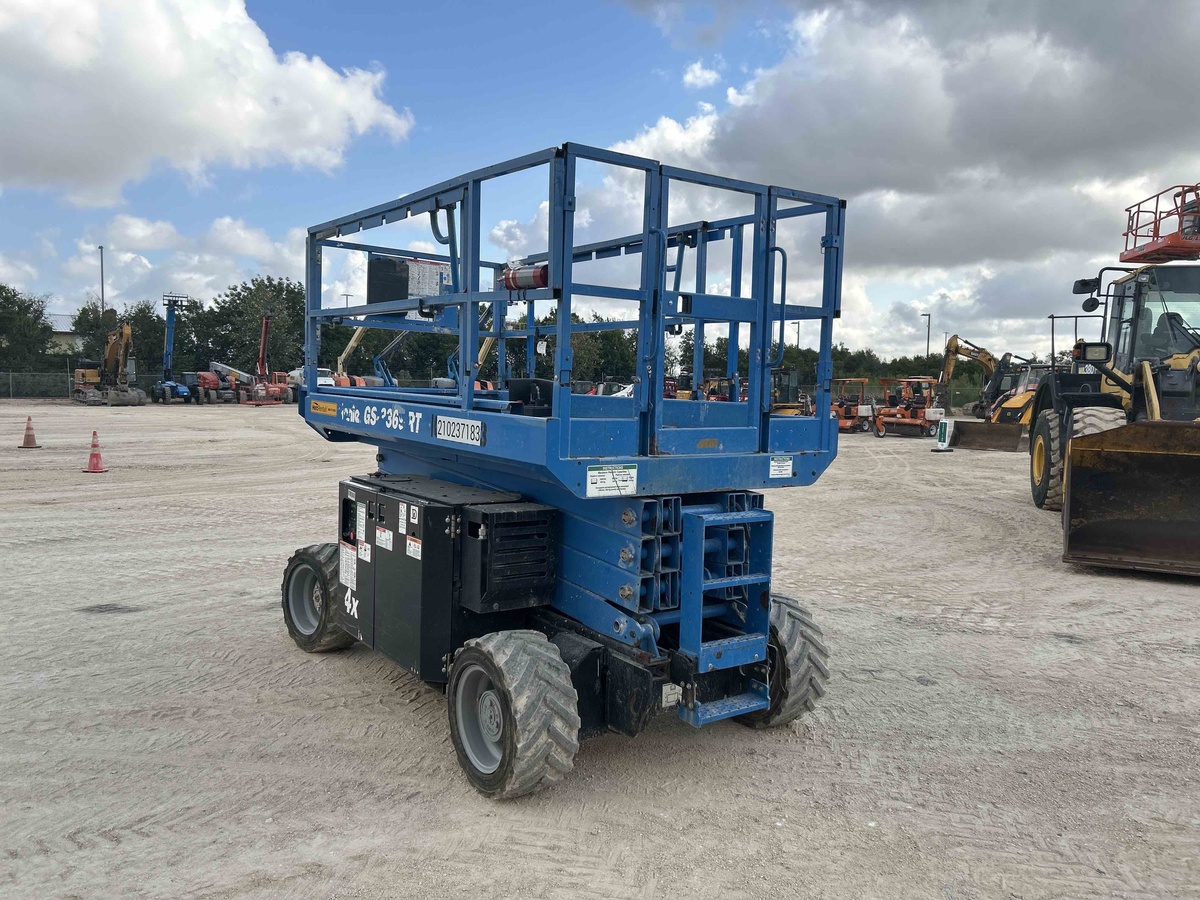 2018 Genie GS-3369 RT-3