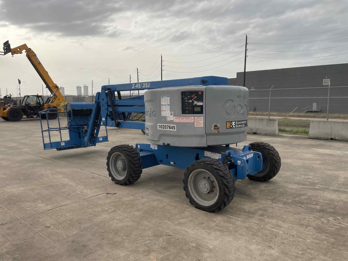 2017 Genie Z-45/25 RT-4