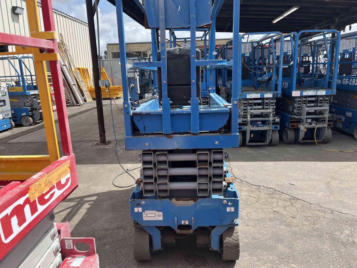 2018 Genie GS-1930