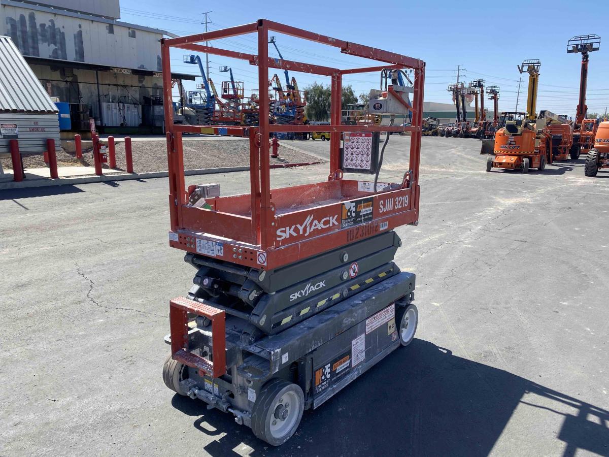 2017 Skyjack SJ3219