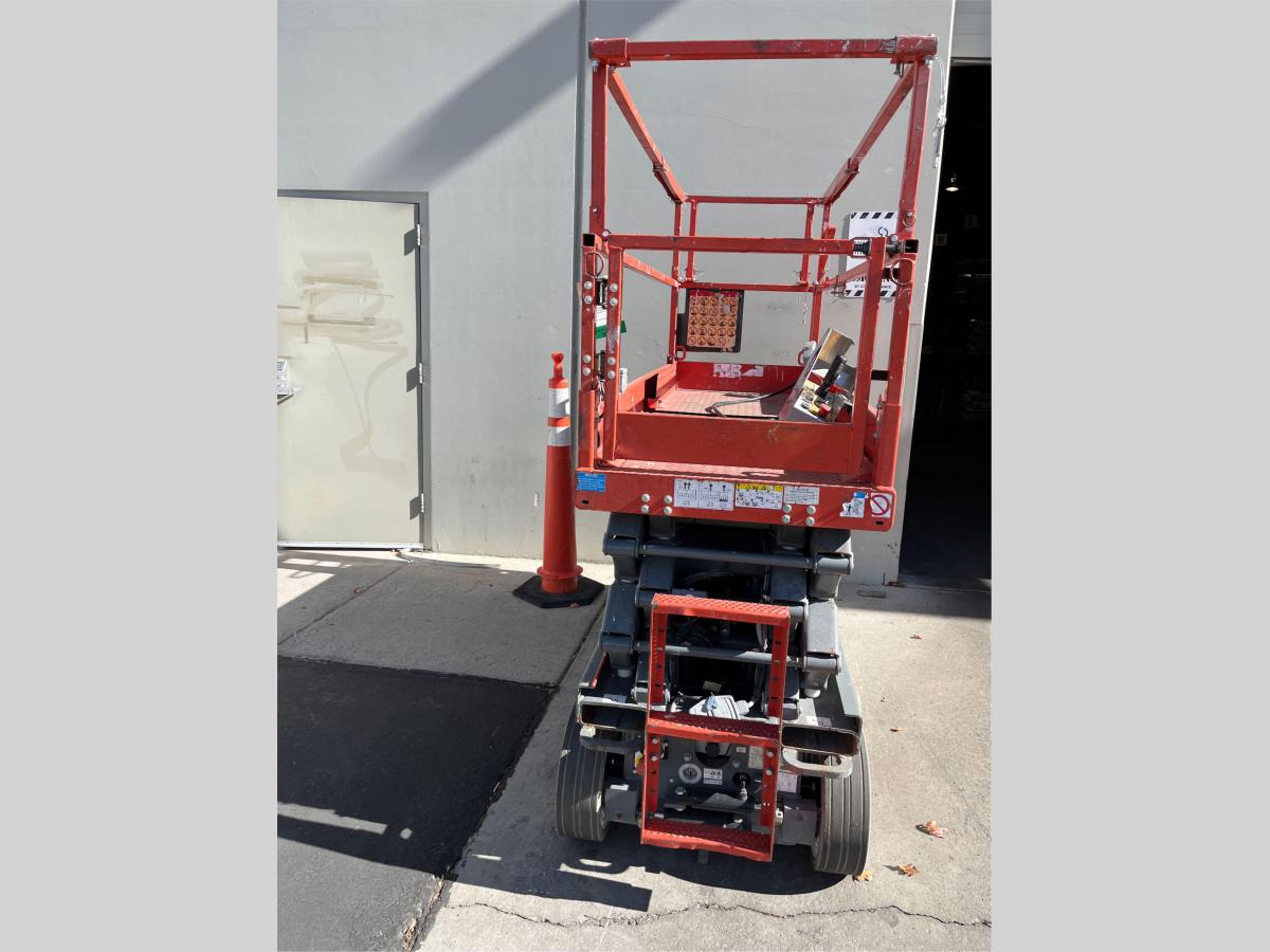 2017 Skyjack SJ3226