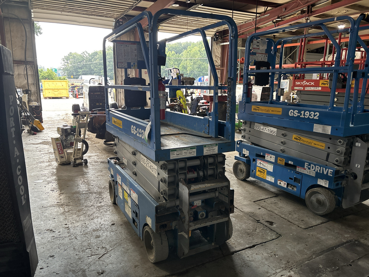 2018 Genie GS-1930-4
