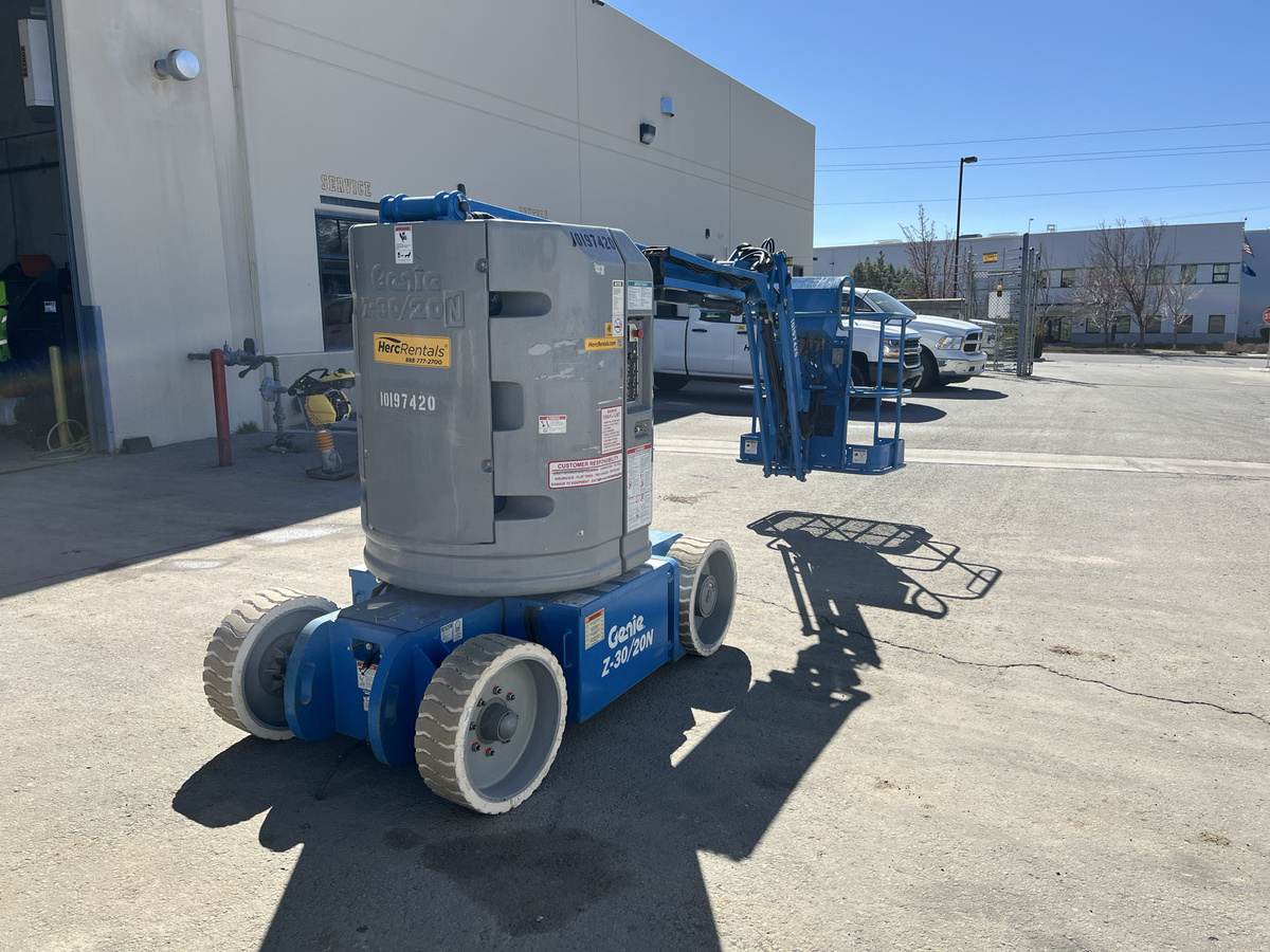 2016 Genie Z-30/20N RJ-4