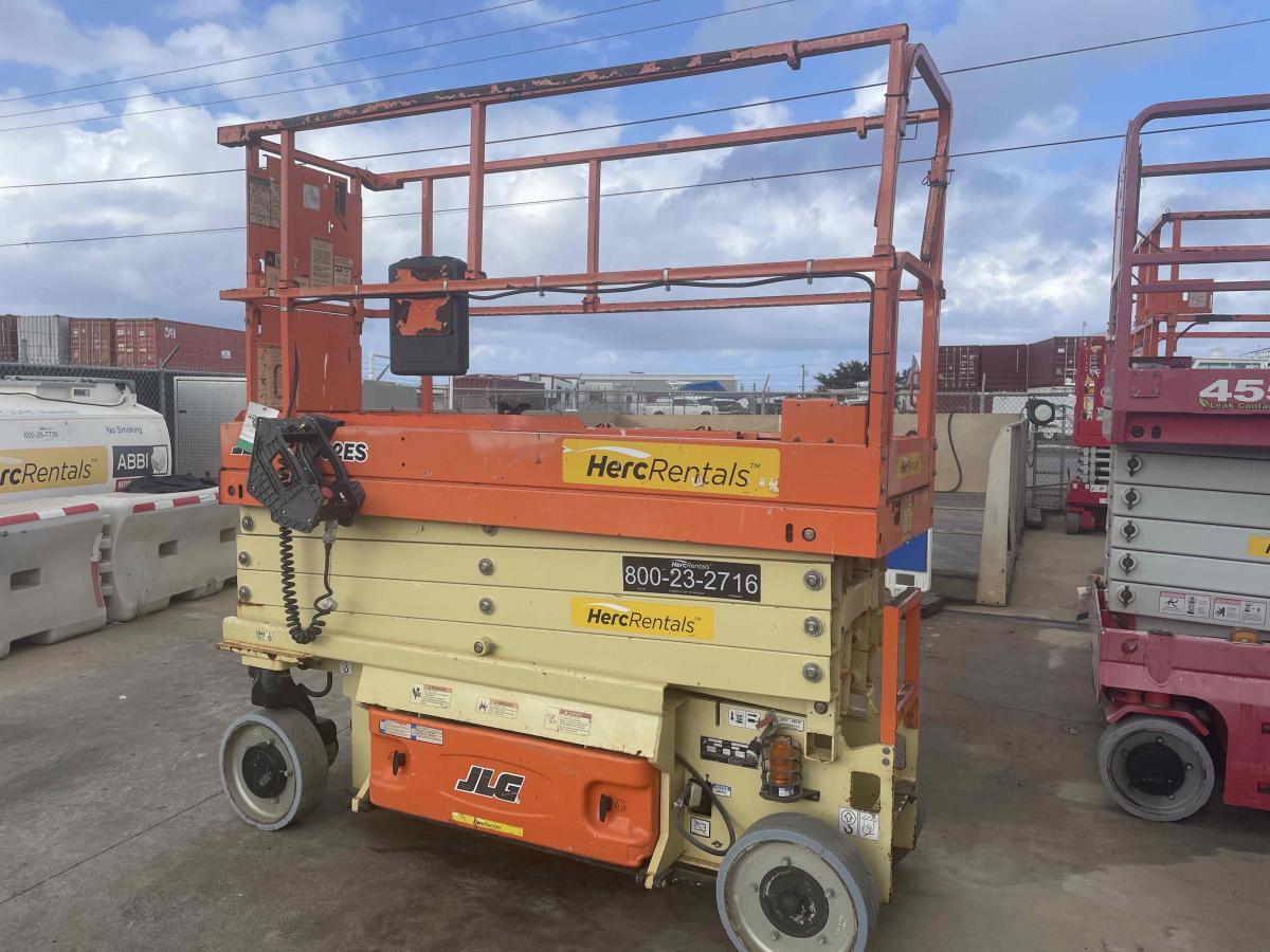 2018 JLG 2632ES