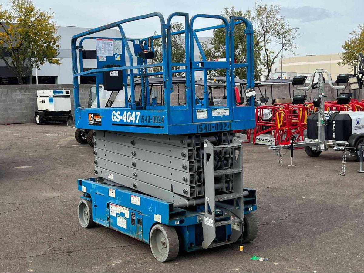 2016 Genie GS-4047