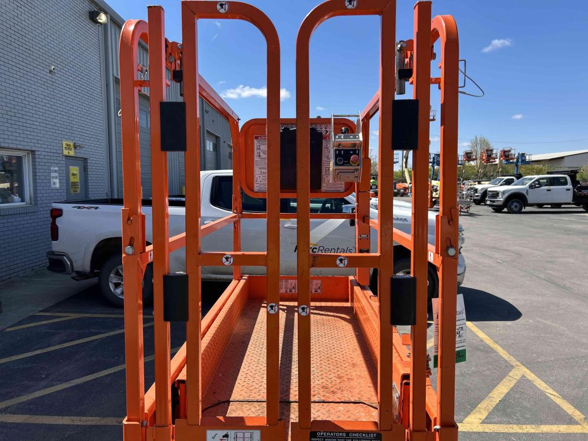 2021 Snorkel S3219E