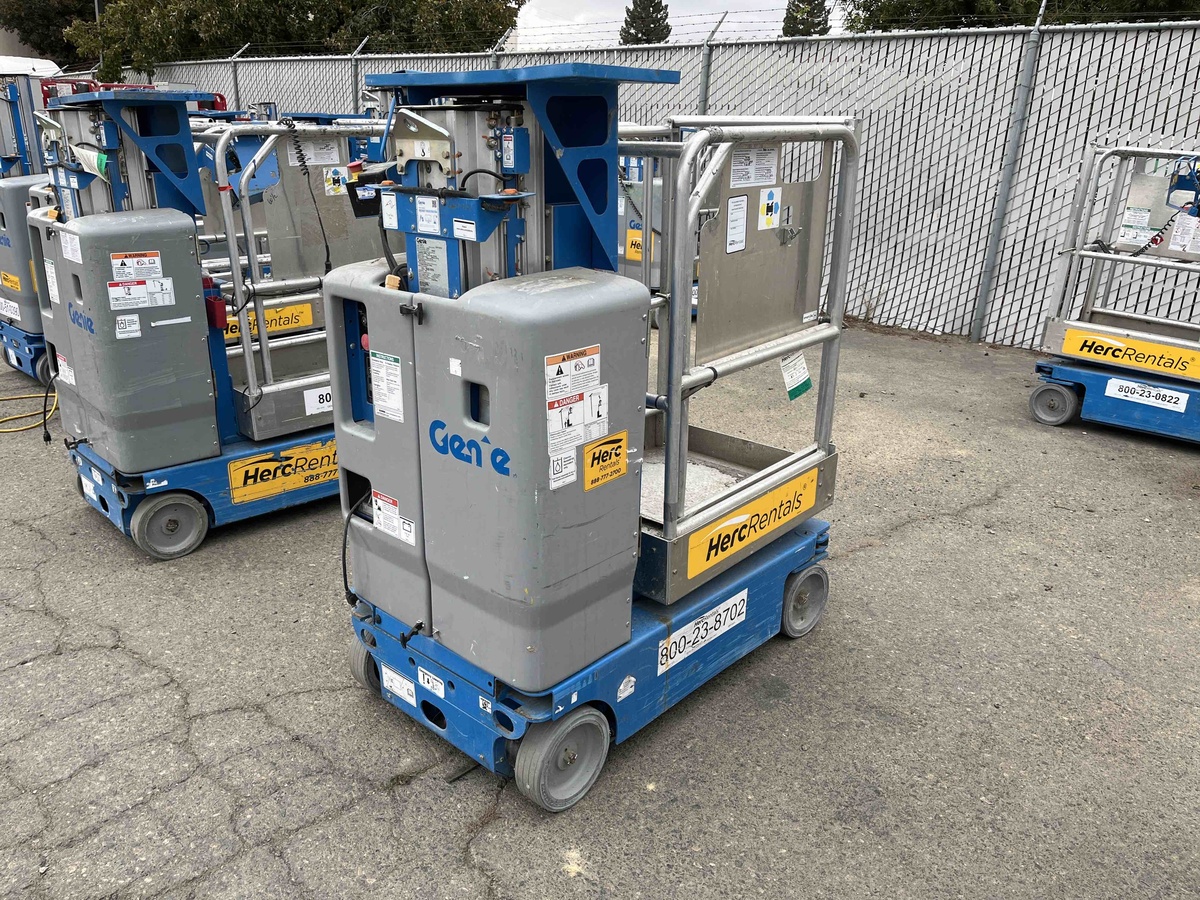 2018 Genie GR-12-1
