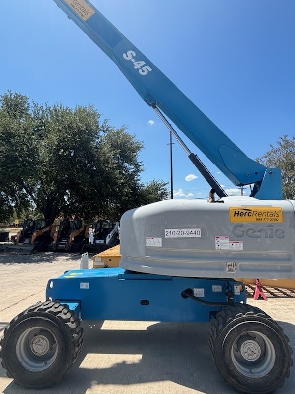 2017 Genie S-45-6